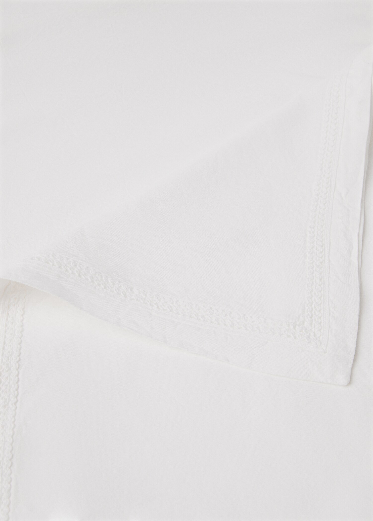 Lace-detail tablecloth 170x250cm - Details of the article 1