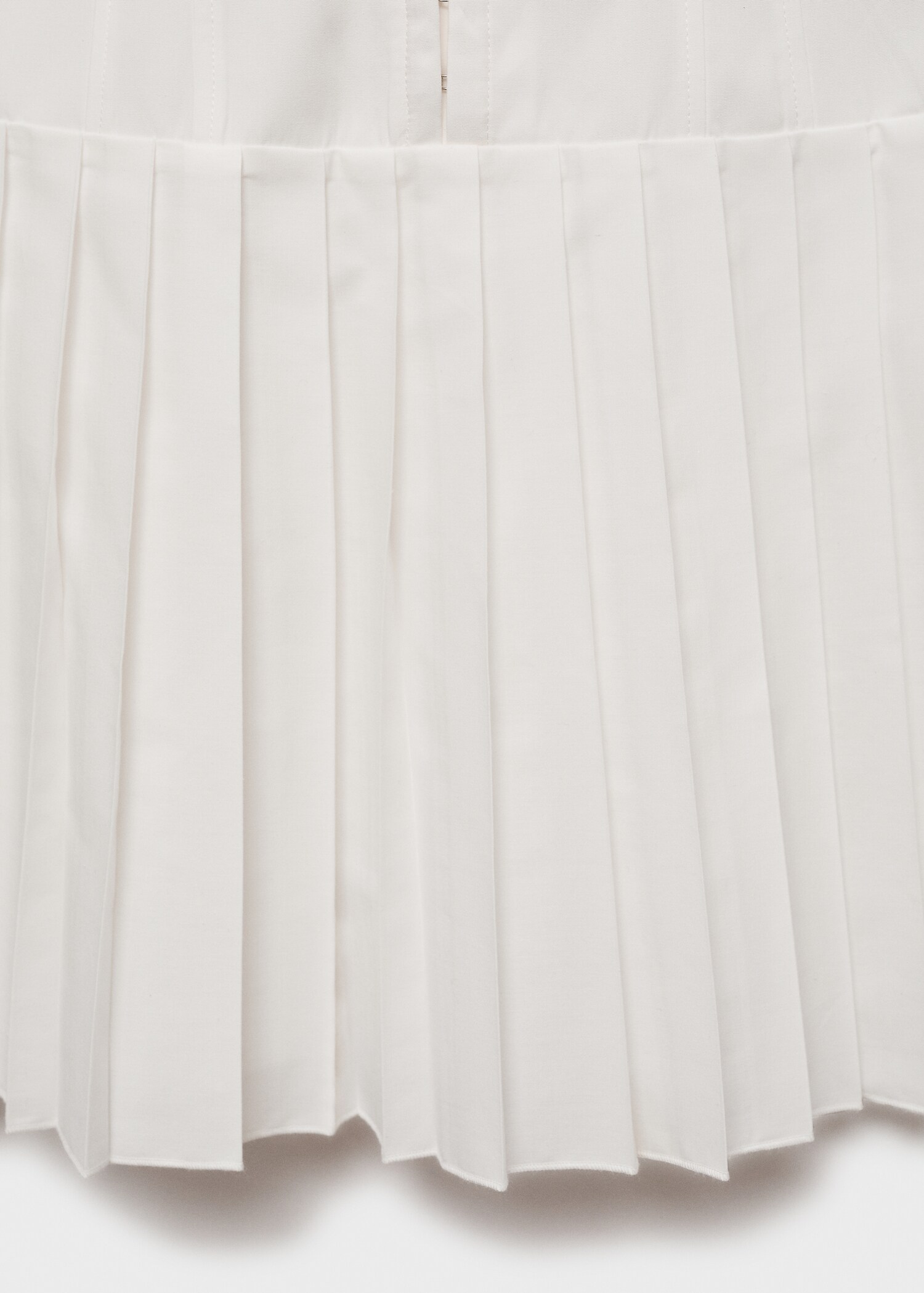 Robe courte plissée - Détail de l'article 0