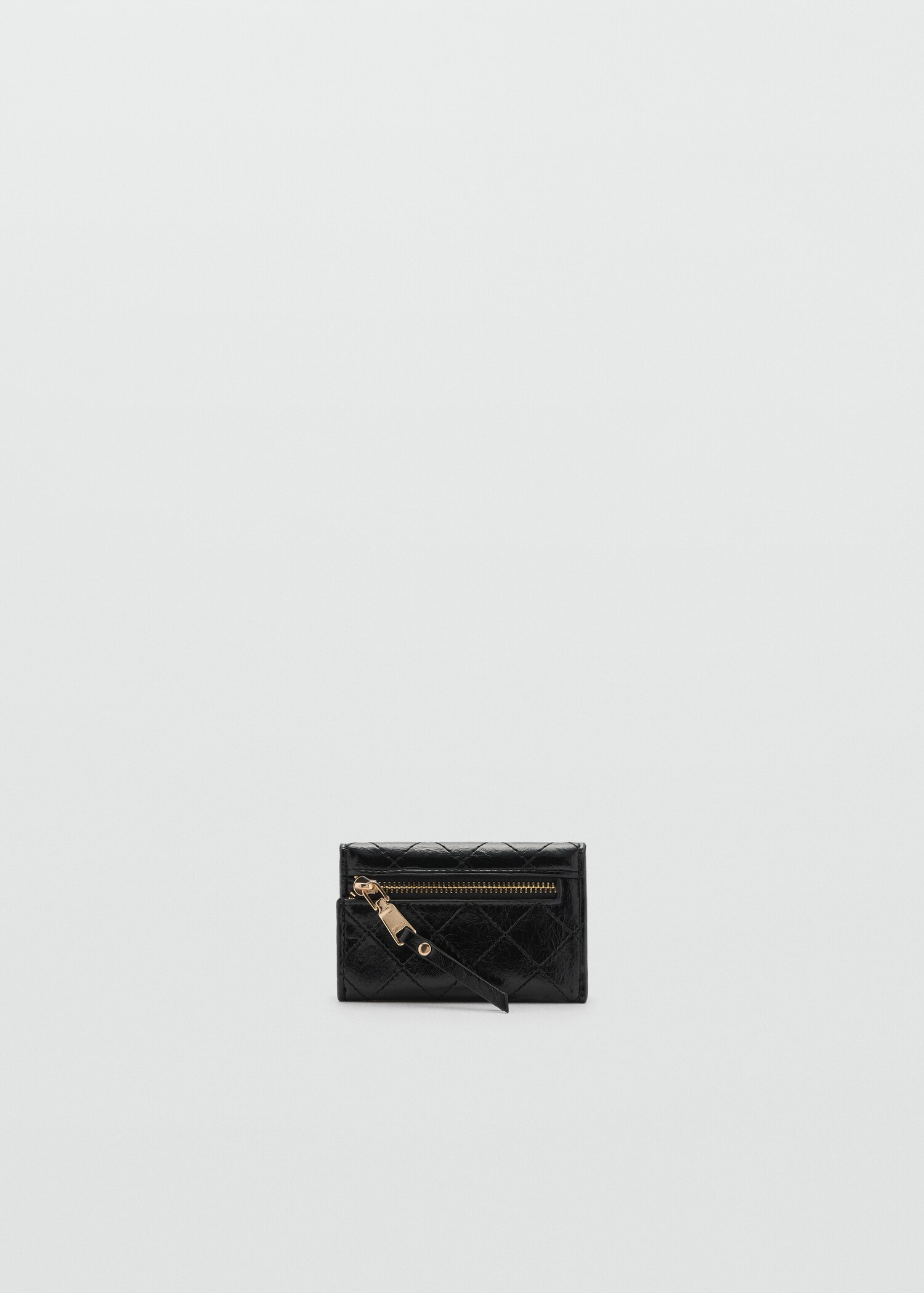 Monedero solapa costuras decorativas - Plano medio