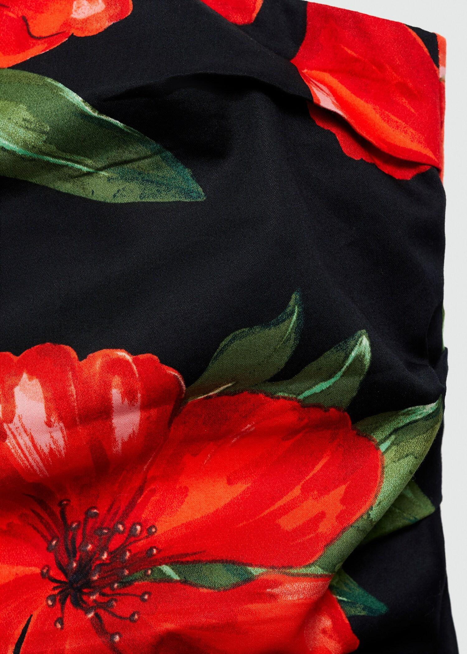 Schulterfreies Kleid mit Blumenmuster - Damen | MANGO Deutschland
