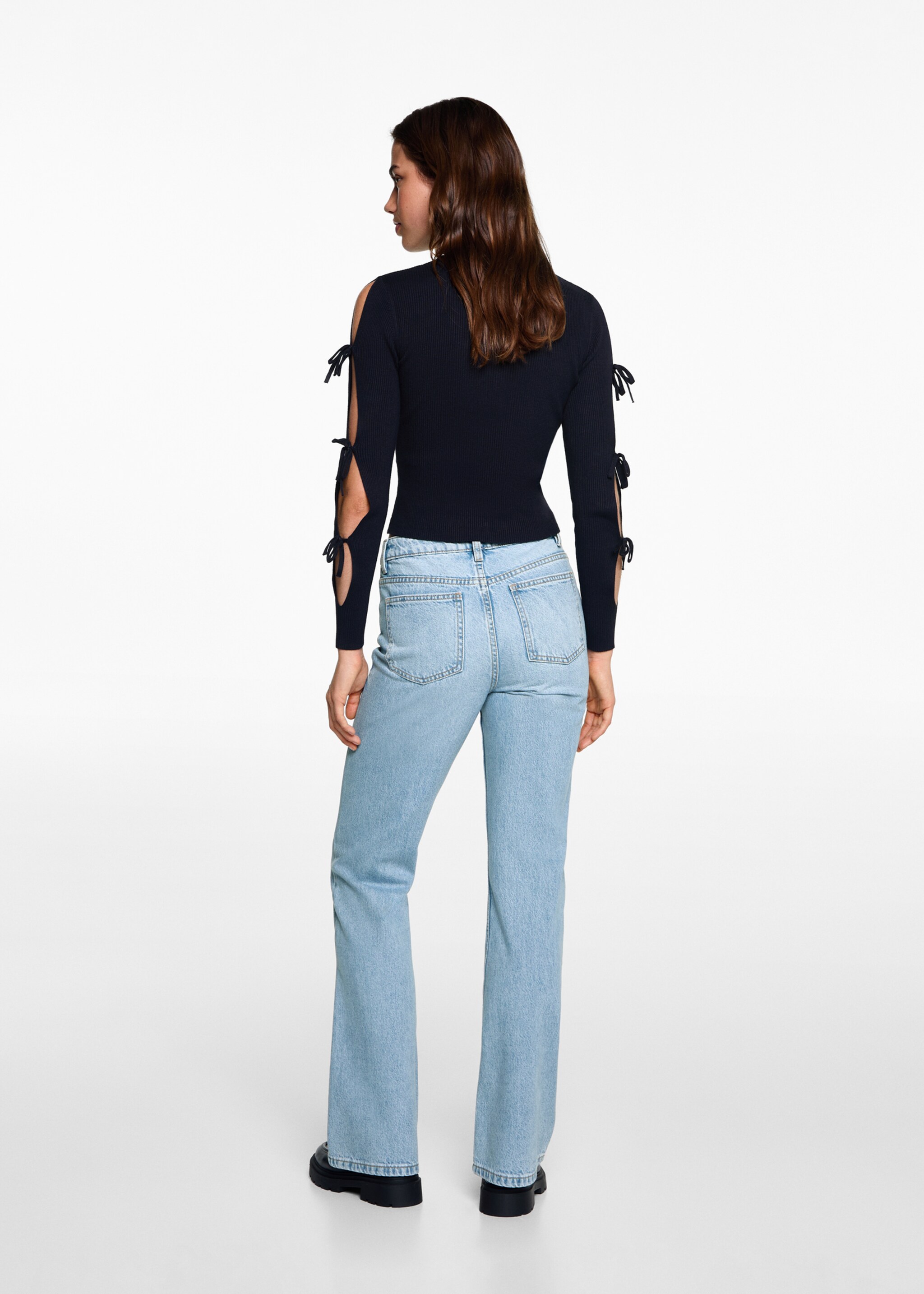 Jeans terminación flare - Reverso del artículo, Azul medio. Ref: 77082935-00.