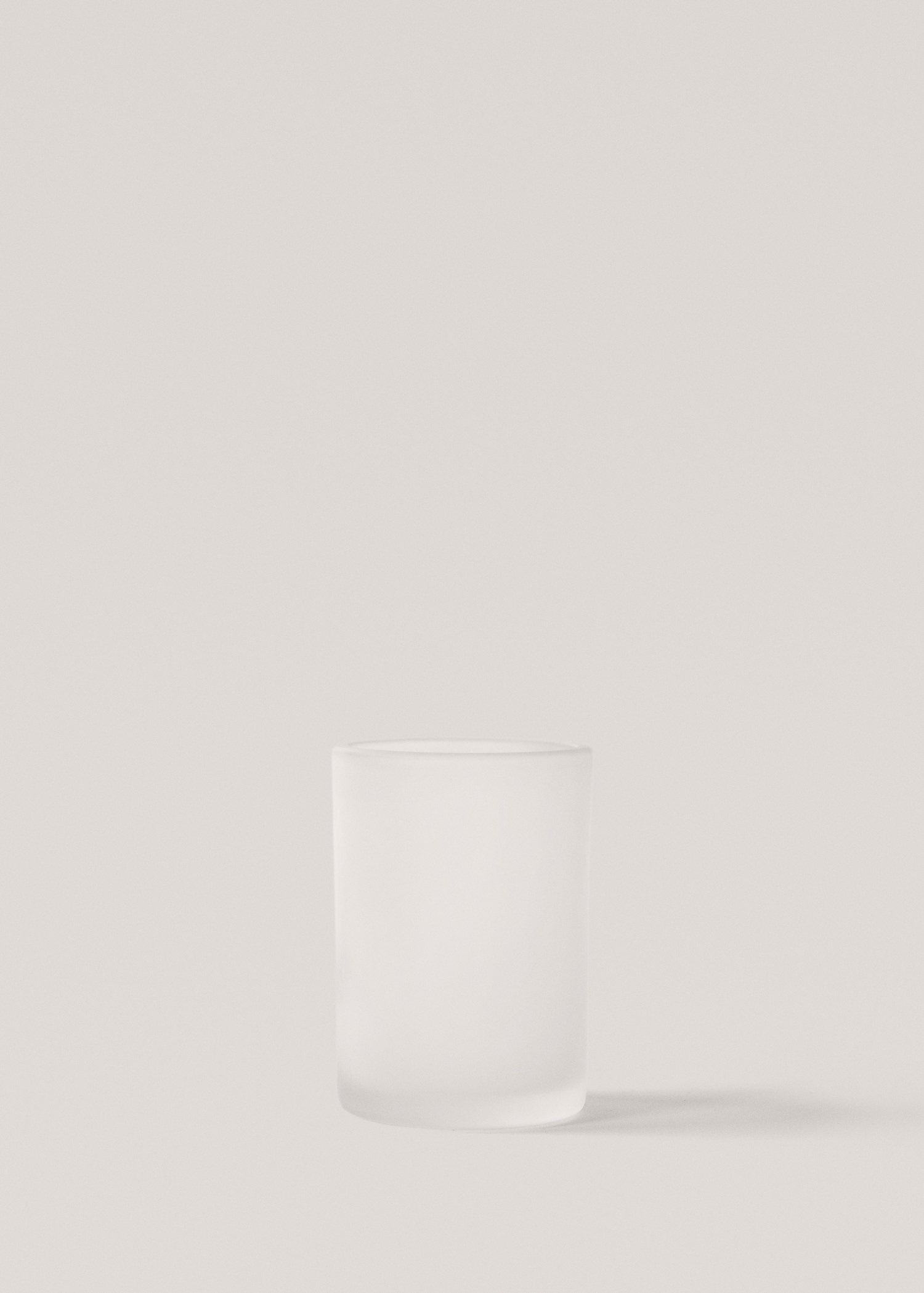 Halvgjennomsiktig baderomsglass - Artikkel uten modell