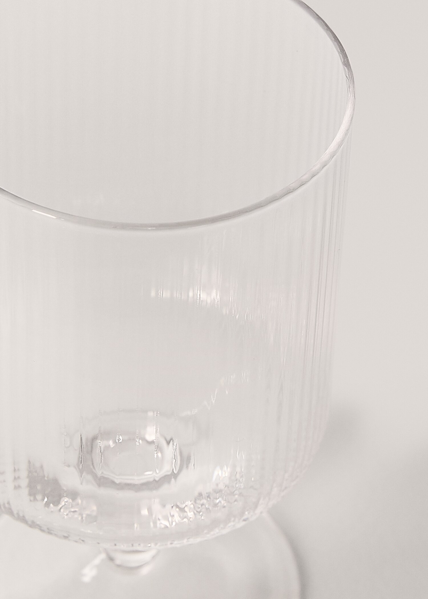 Striped glass goblet - Details of the article 1