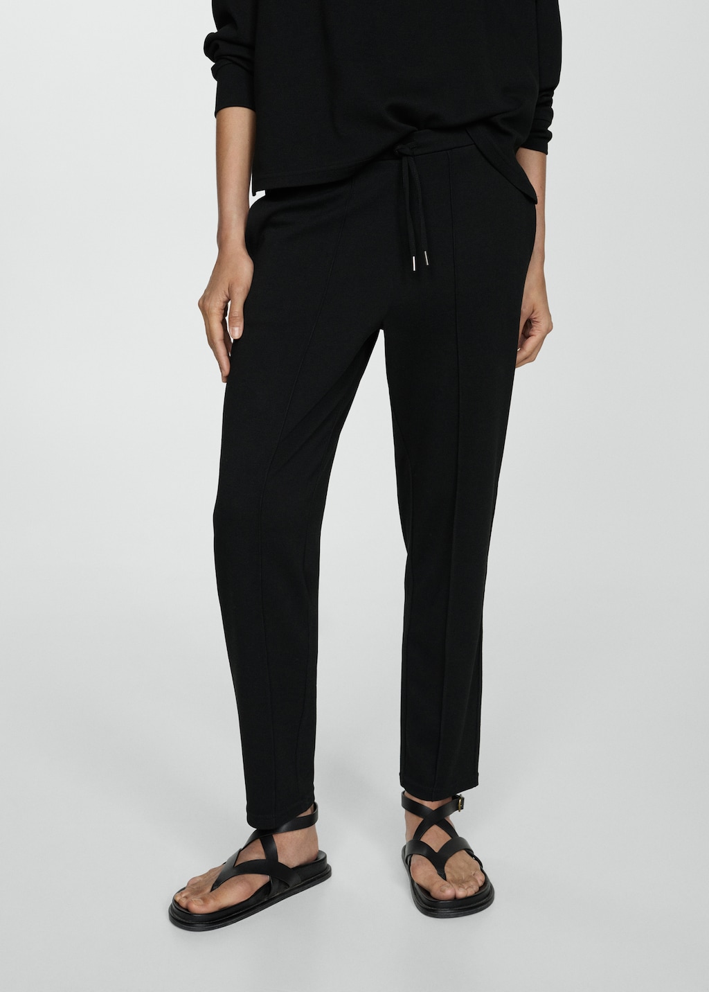 Mango Jogger Pants mit Nähten