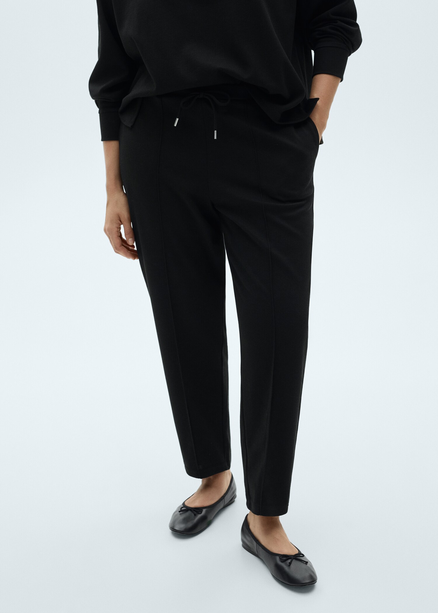 Jogger trousers with seam detail - Details of the article 5