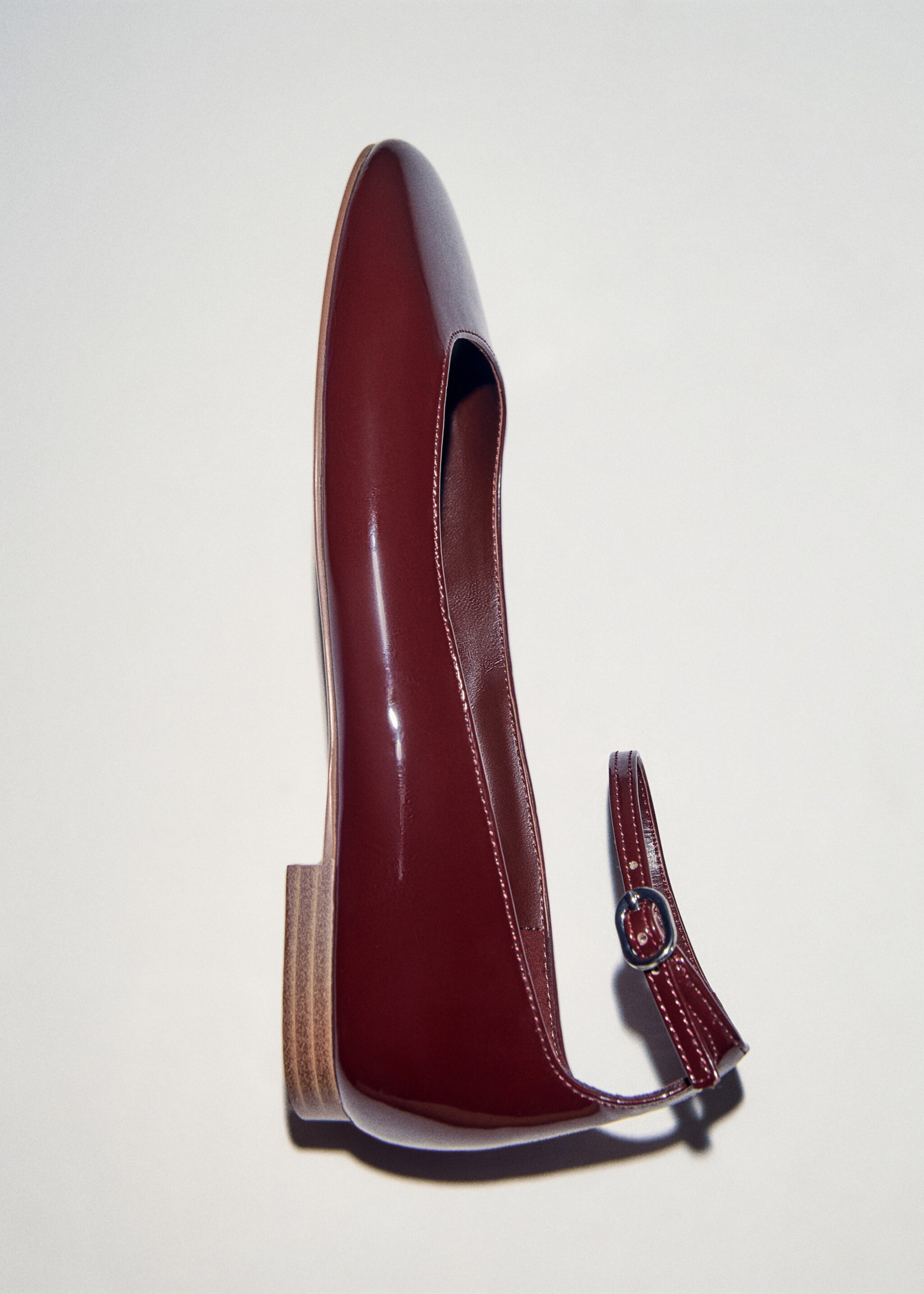 Sepatu flat ballet efek kulit paten - Rincian barang 5