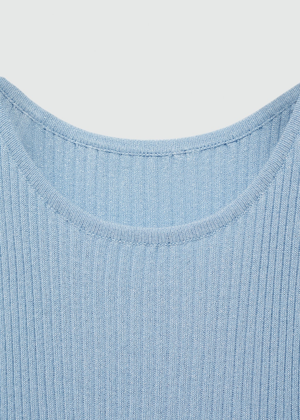 Blue knitted top 2025