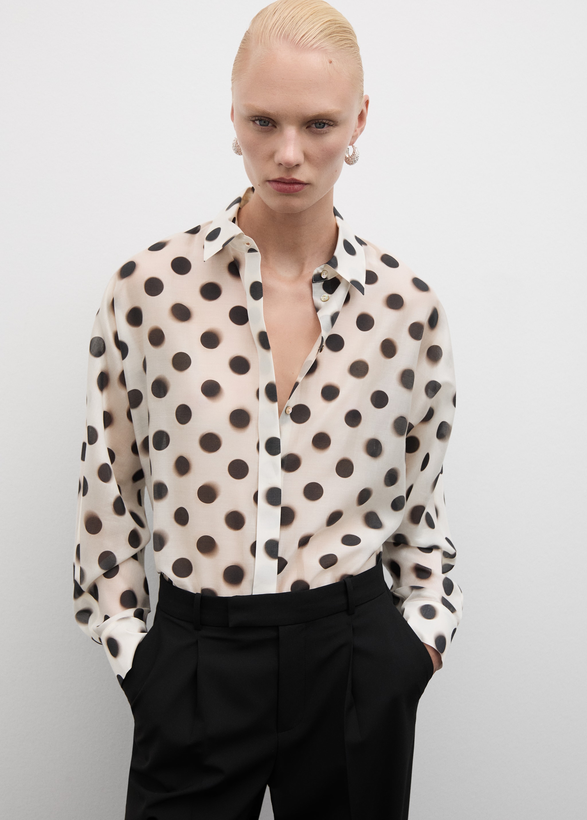 Polka-dot lyocell shirt Women MANGO Japan