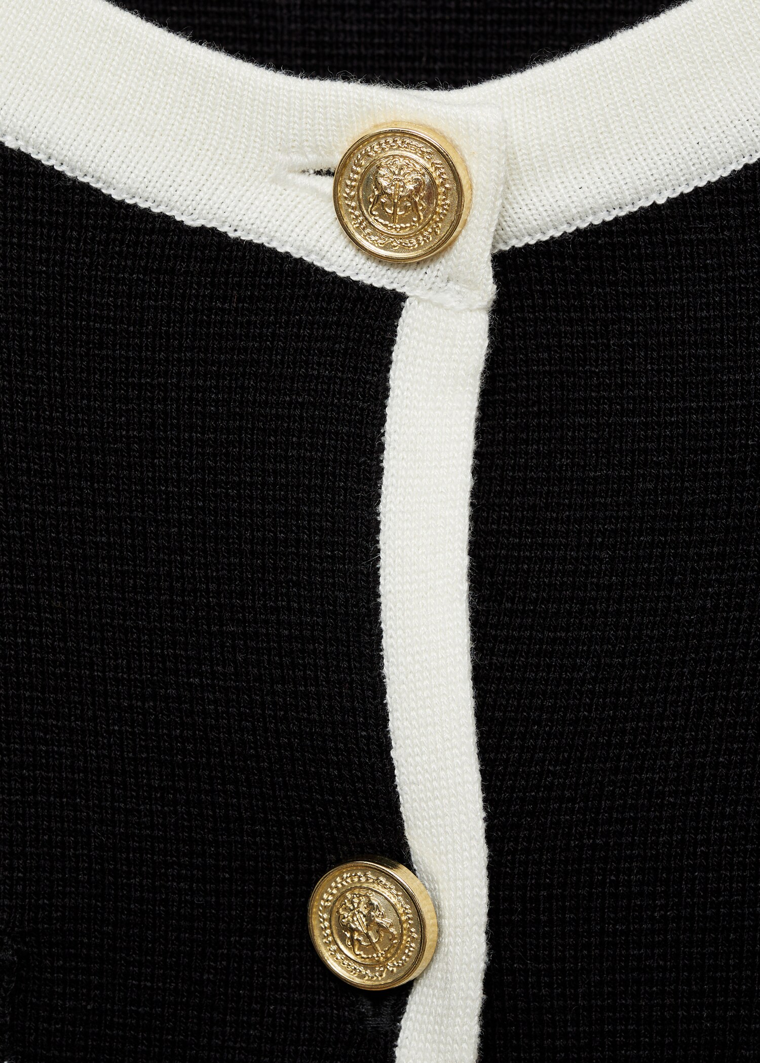 Short-sleeved cardigan with contrasting trims - Details of the article 8