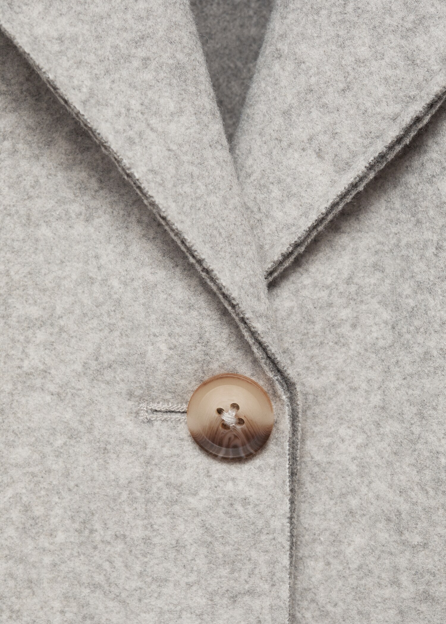 Cloth coat with pockets - Details of the article 8