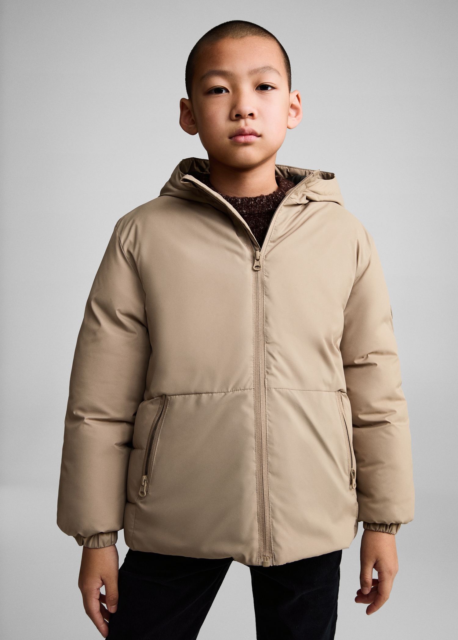 Hooded water-repellent quilted jacket - Medium plane