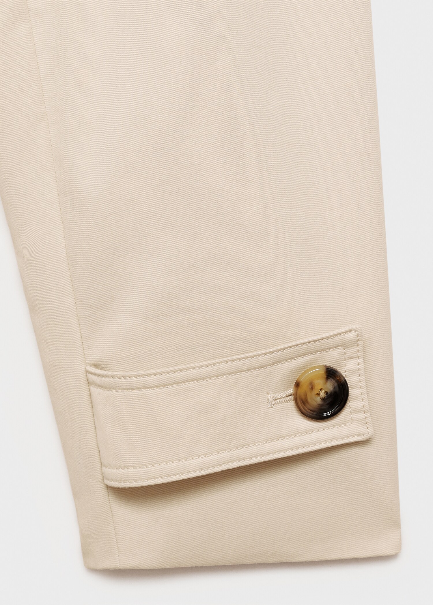 Long double-breasted trench coat - Details of the article 0