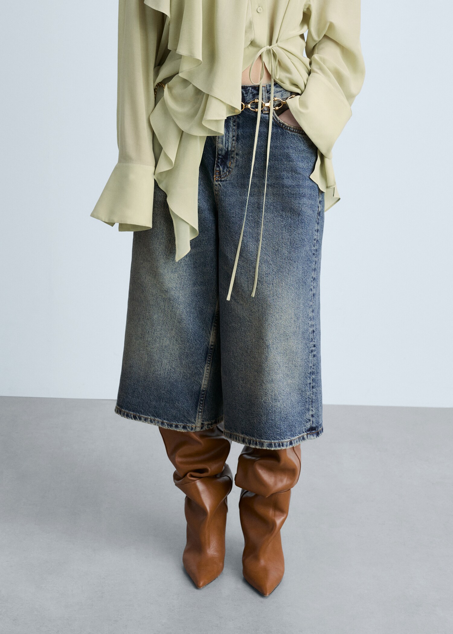 Wideleg denim bermuda shorts - Средний план