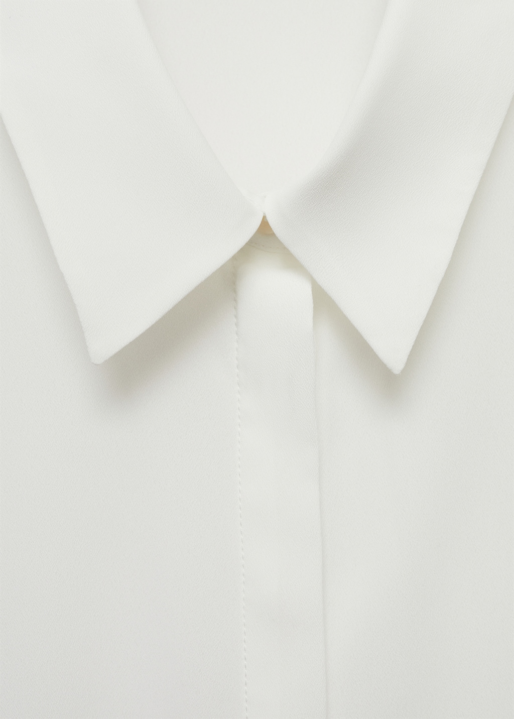 Fluid long sleeved shirt