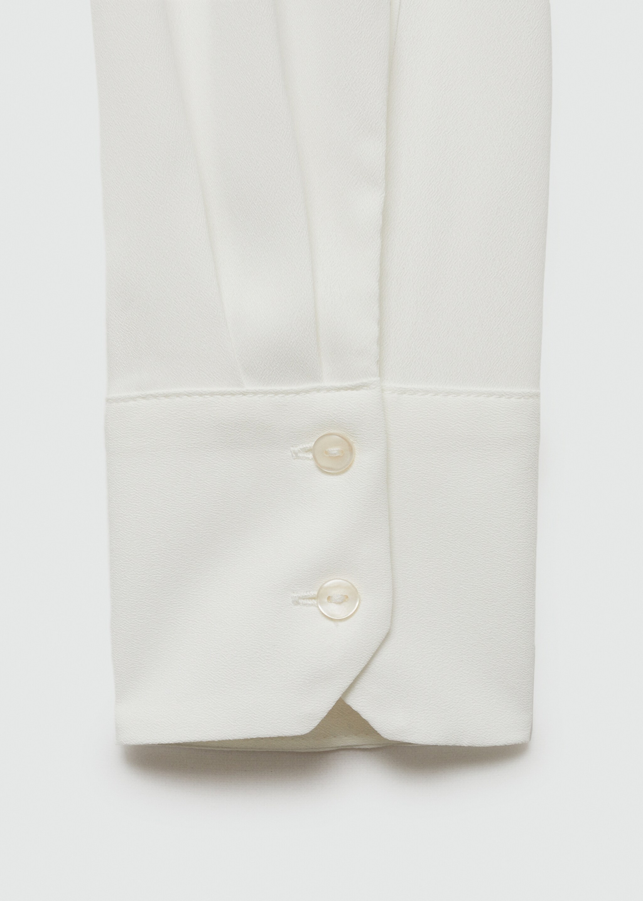 Fluid long-sleeved shirt - Details of the article 8