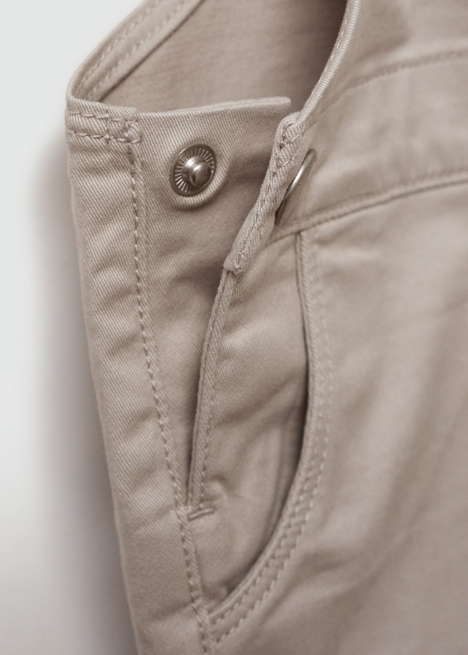 Pockets long dungarees - Details of the article 0