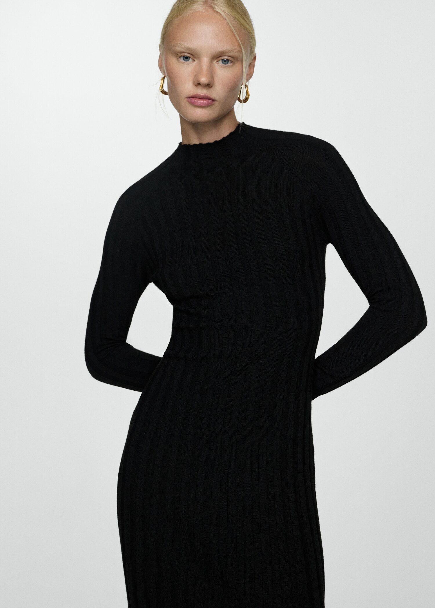 Perkins-neck ribbed dress - Medium plane