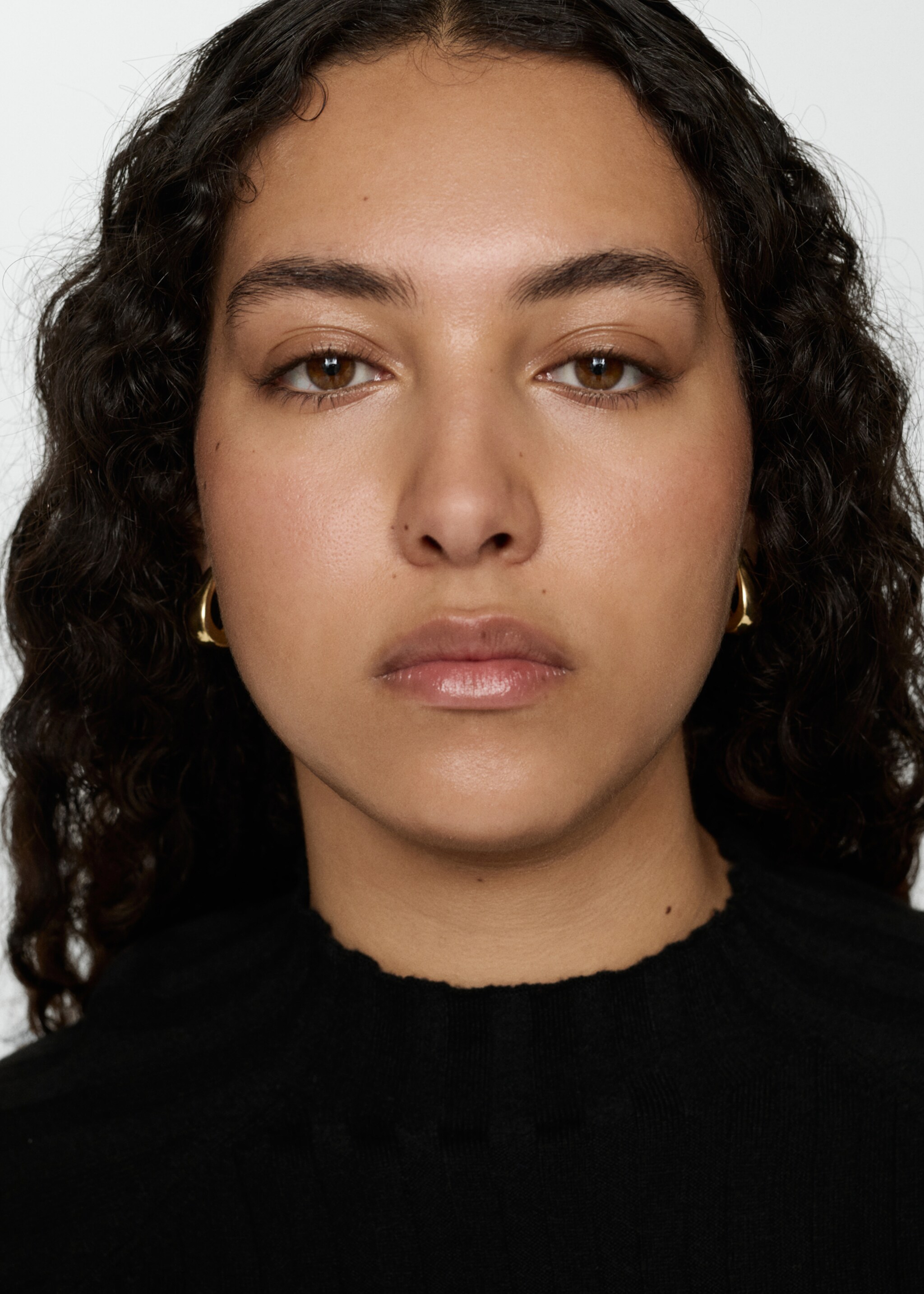 Perkins-neck ribbed dress - Details of the article 4, Black. Ref: 77085645-00.