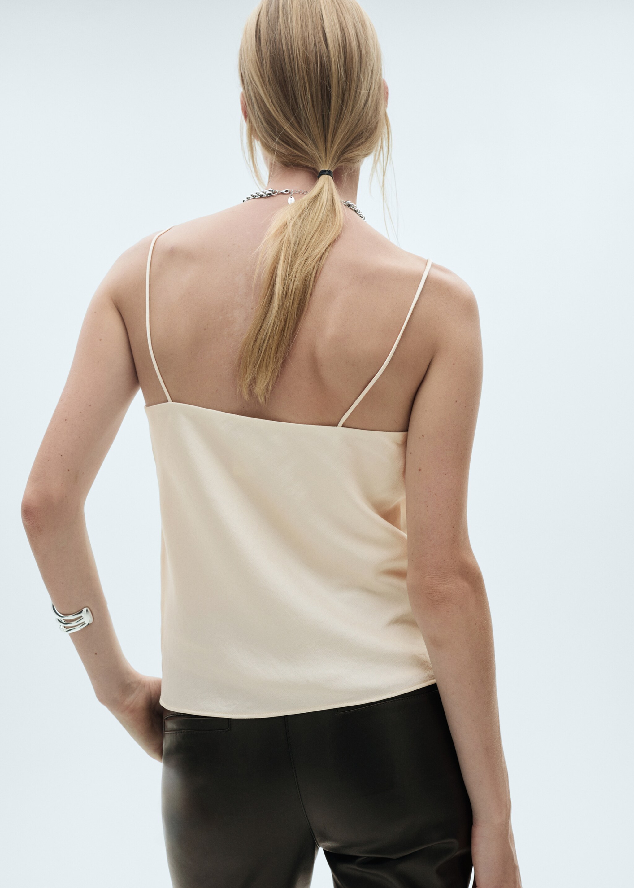 Satin top with thin straps - Reverse of the article