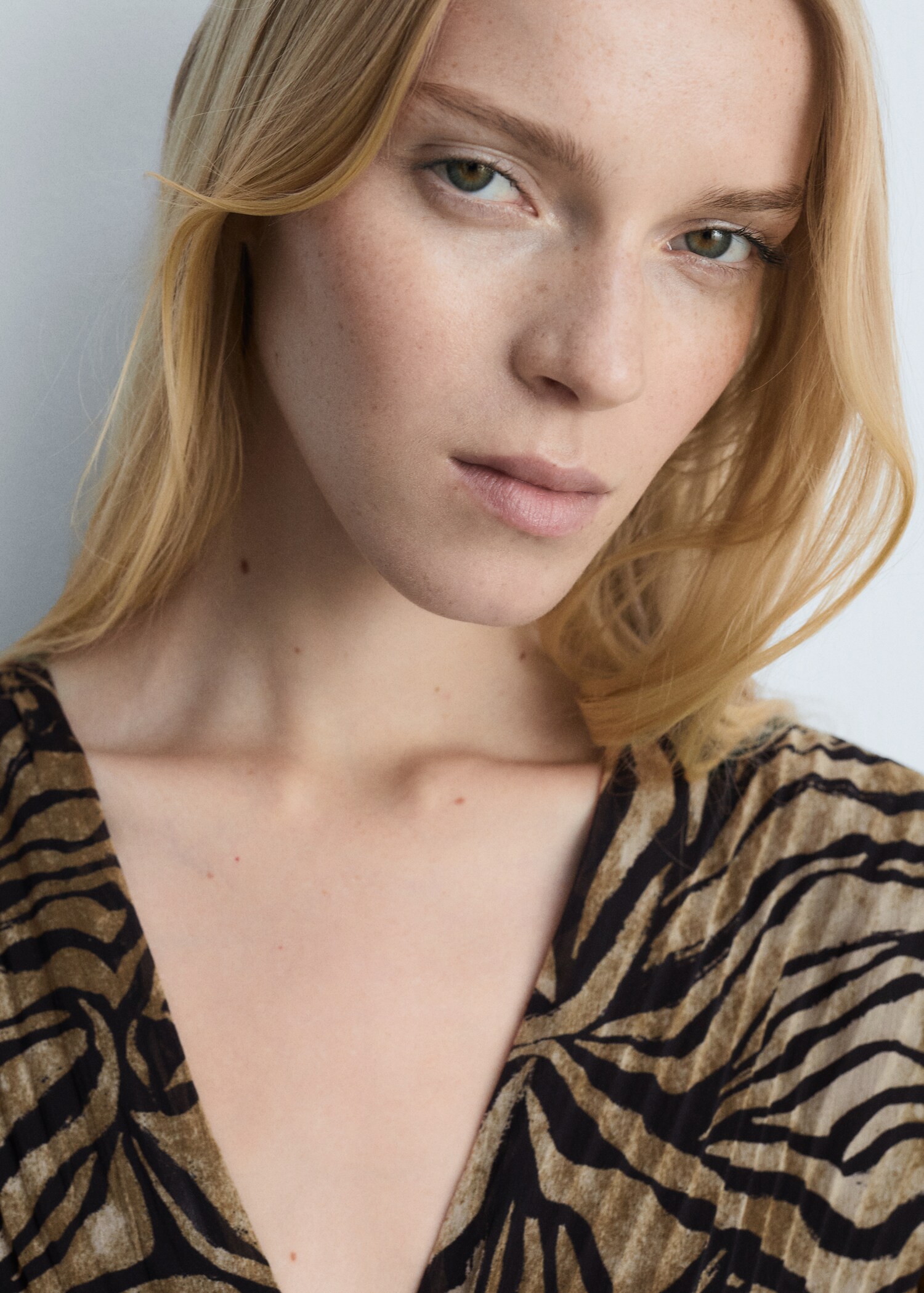 Leopard-print dress with bow - Details of the article 1