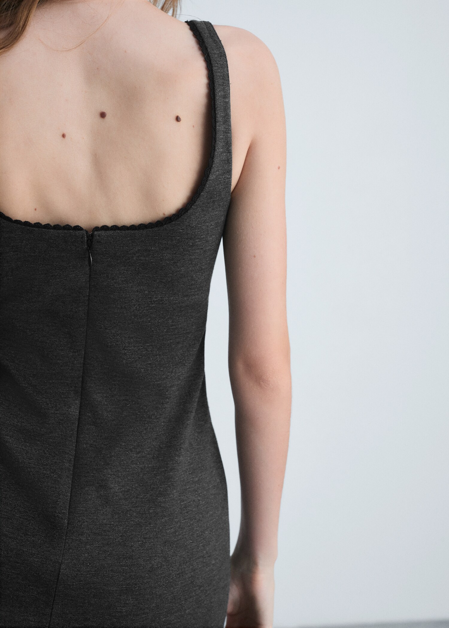 Lace detail dress - Details of the article 6
