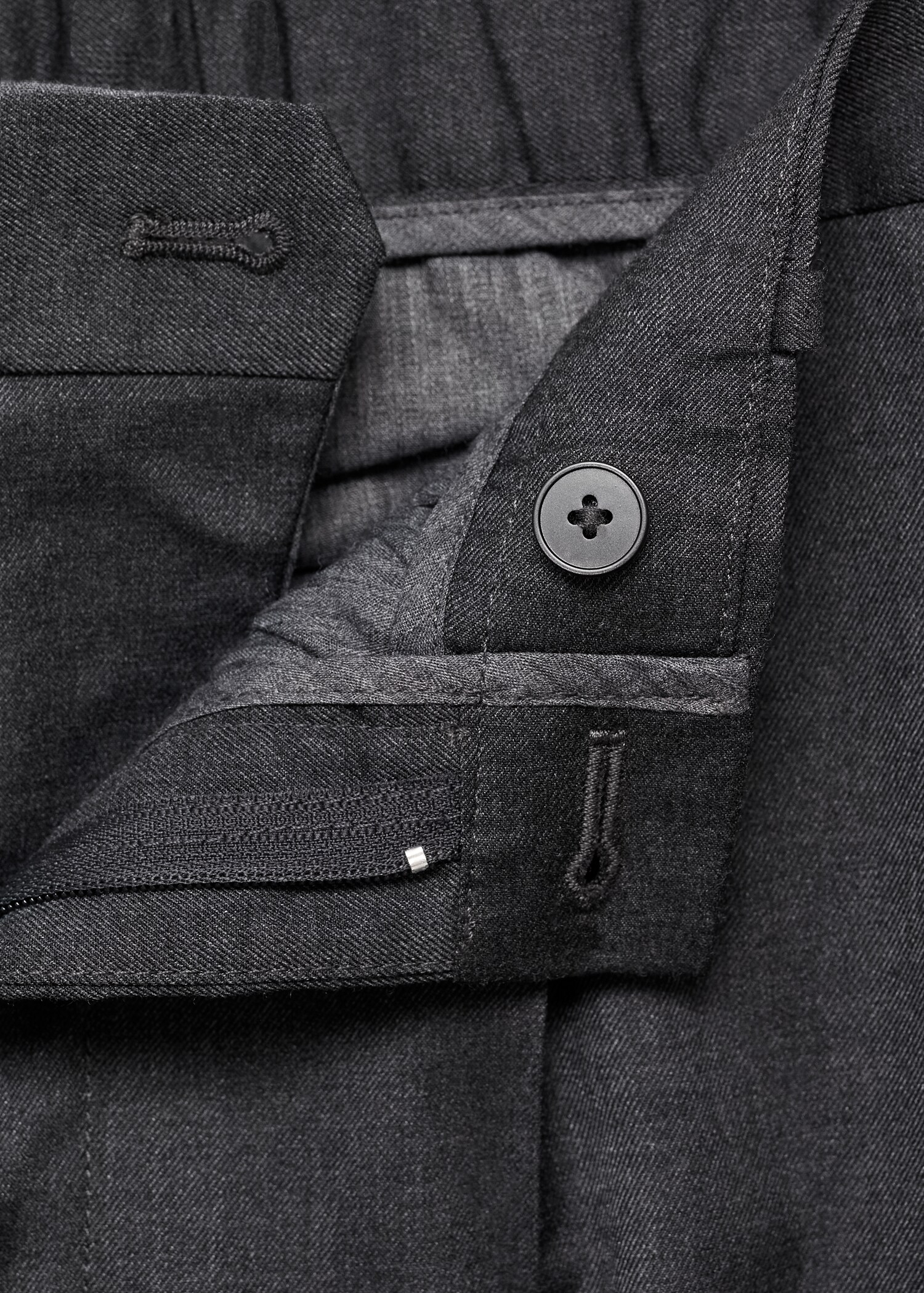 Pleated slim-fit trousers - Details of the article 8
