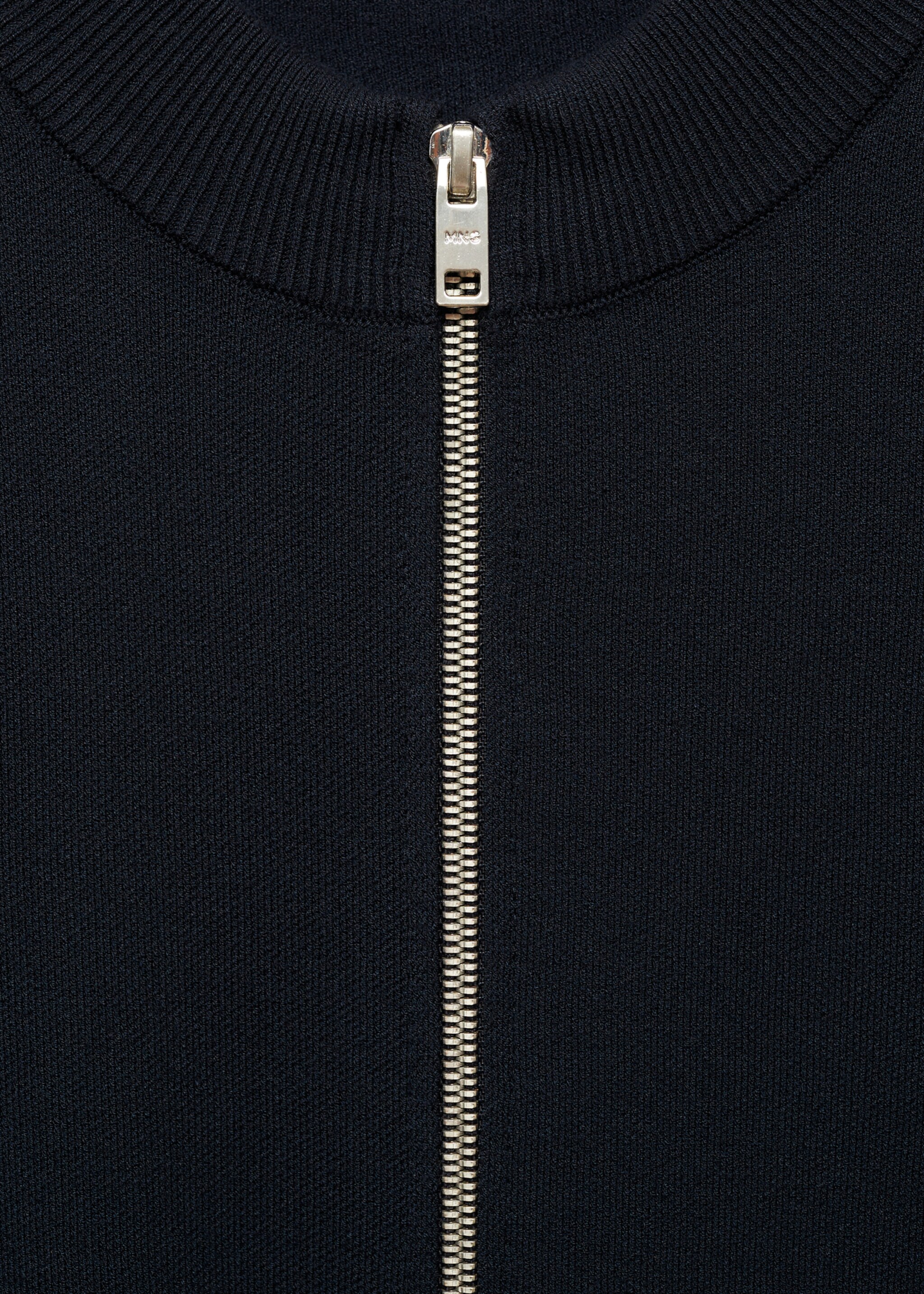 Medium-knit zip-up cardigan - Details of the article 8