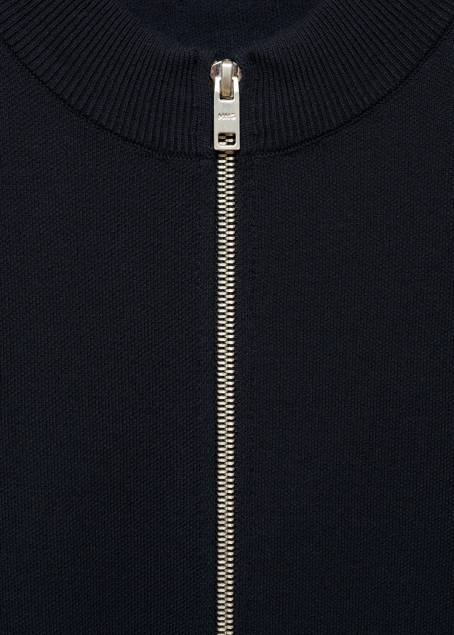 Medium-knit zip-up cardigan - Details of the article 8
