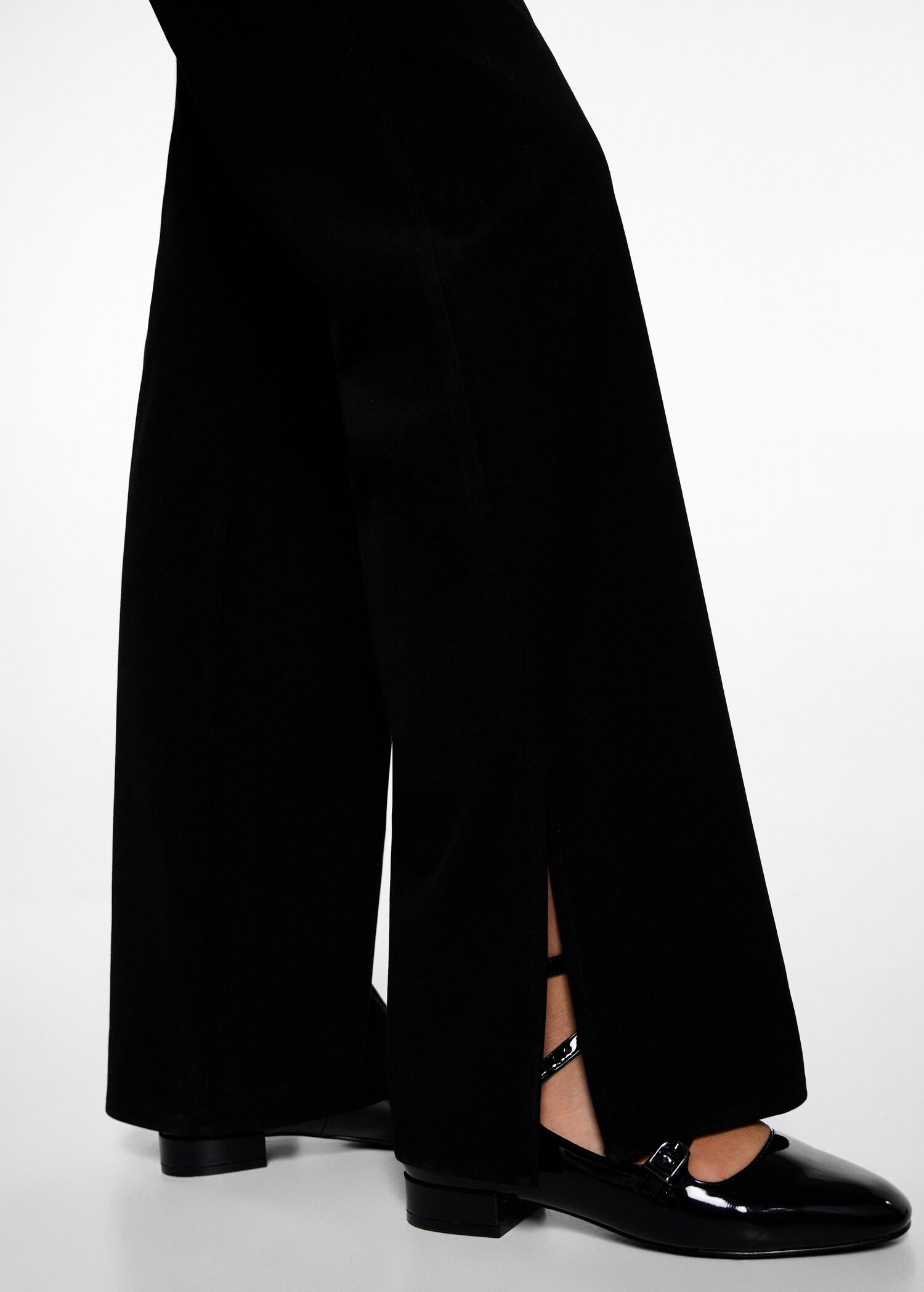 Side slit suit trousers - Details of the article 2