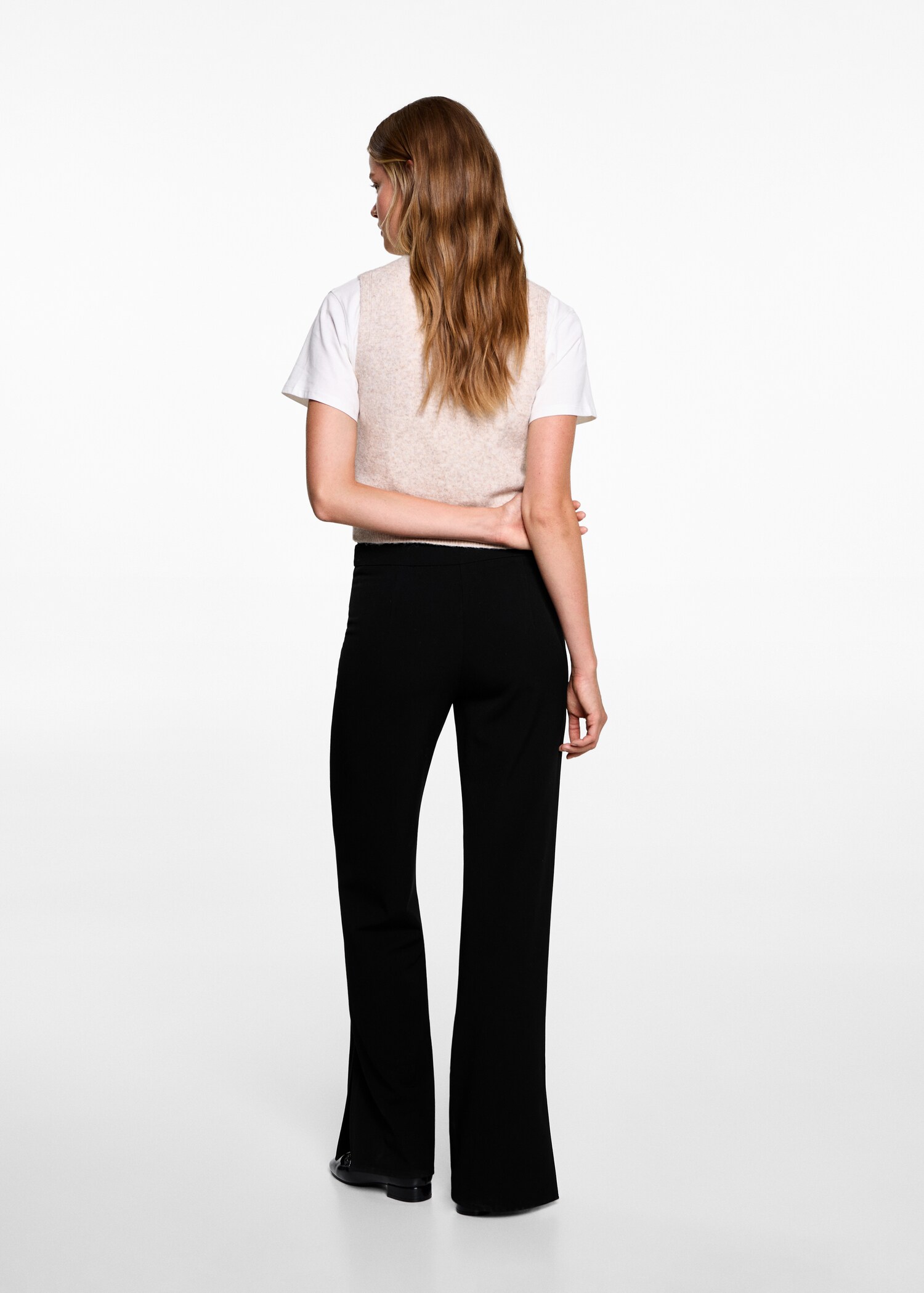 Side slit suit trousers - Reverse of the article