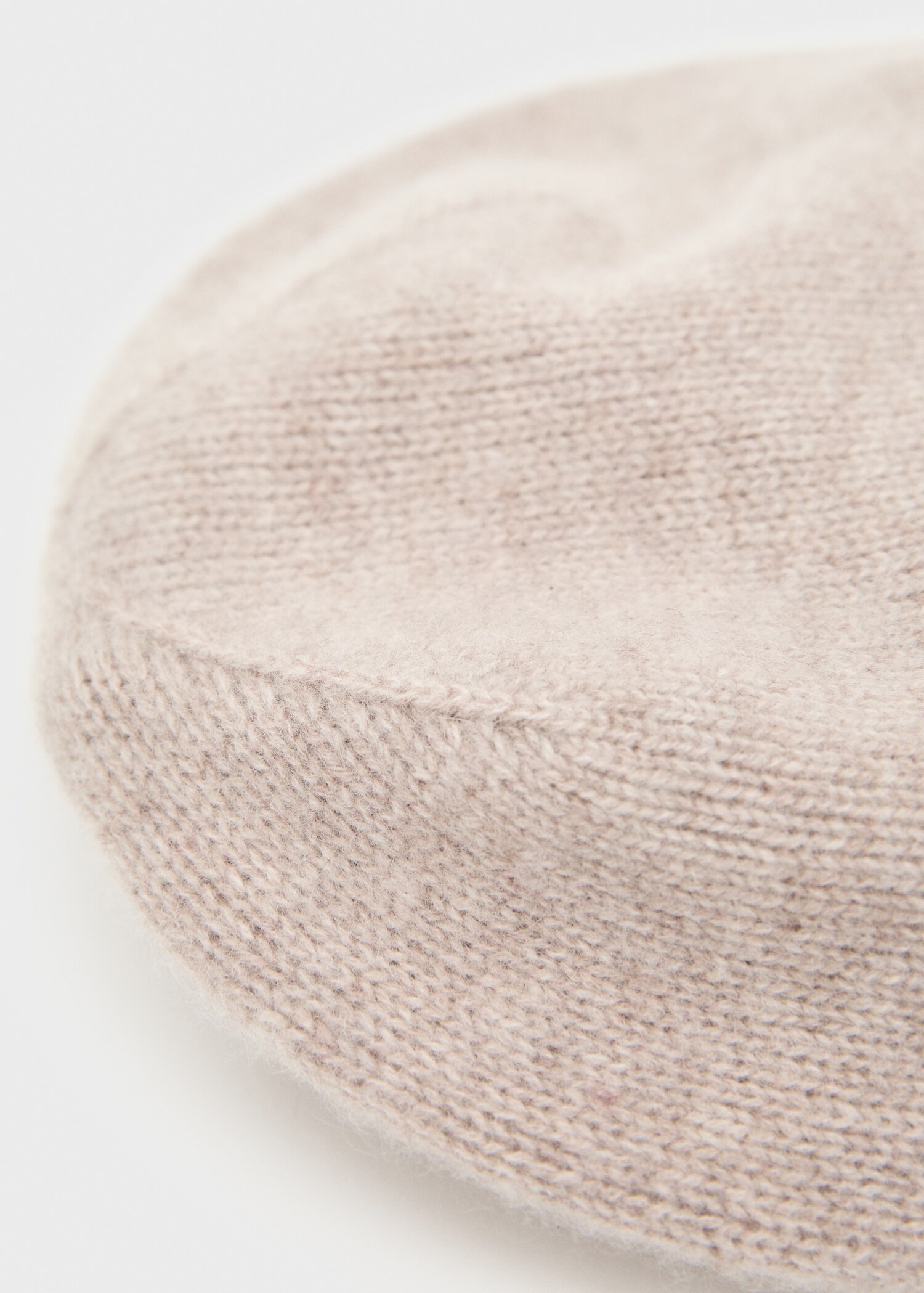 Bonnet 100 % cachemire - Plan moyen