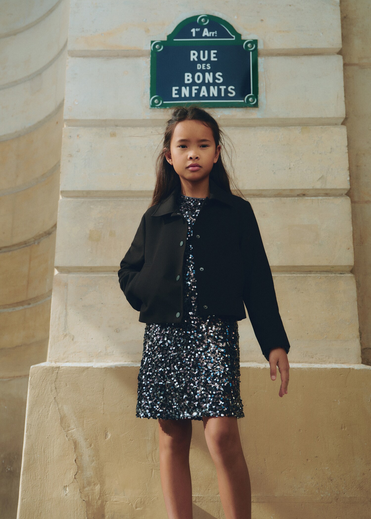 Buttoned jacket - Details of the article 6