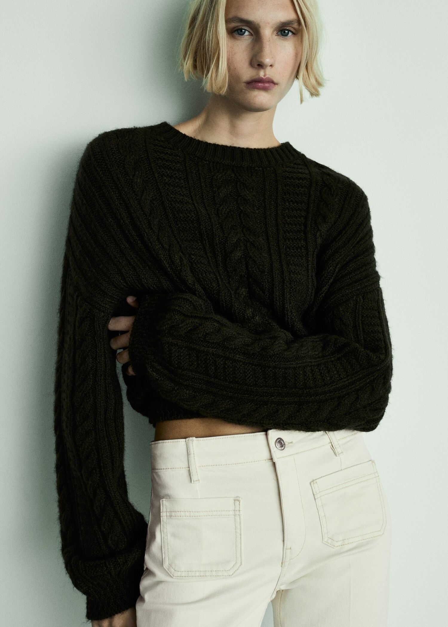 Jeans flare crop bolsillos - Detalle del artículo 1