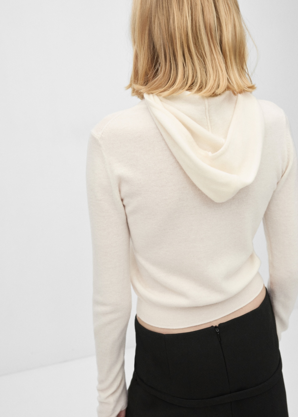100 wool hooded sweater