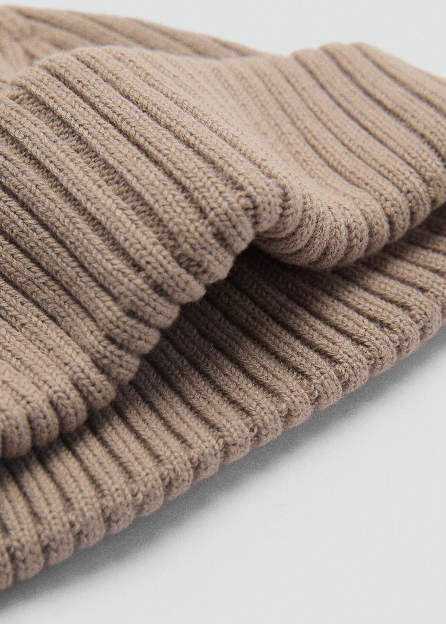 Rib-knit cotton hat - Medium plane