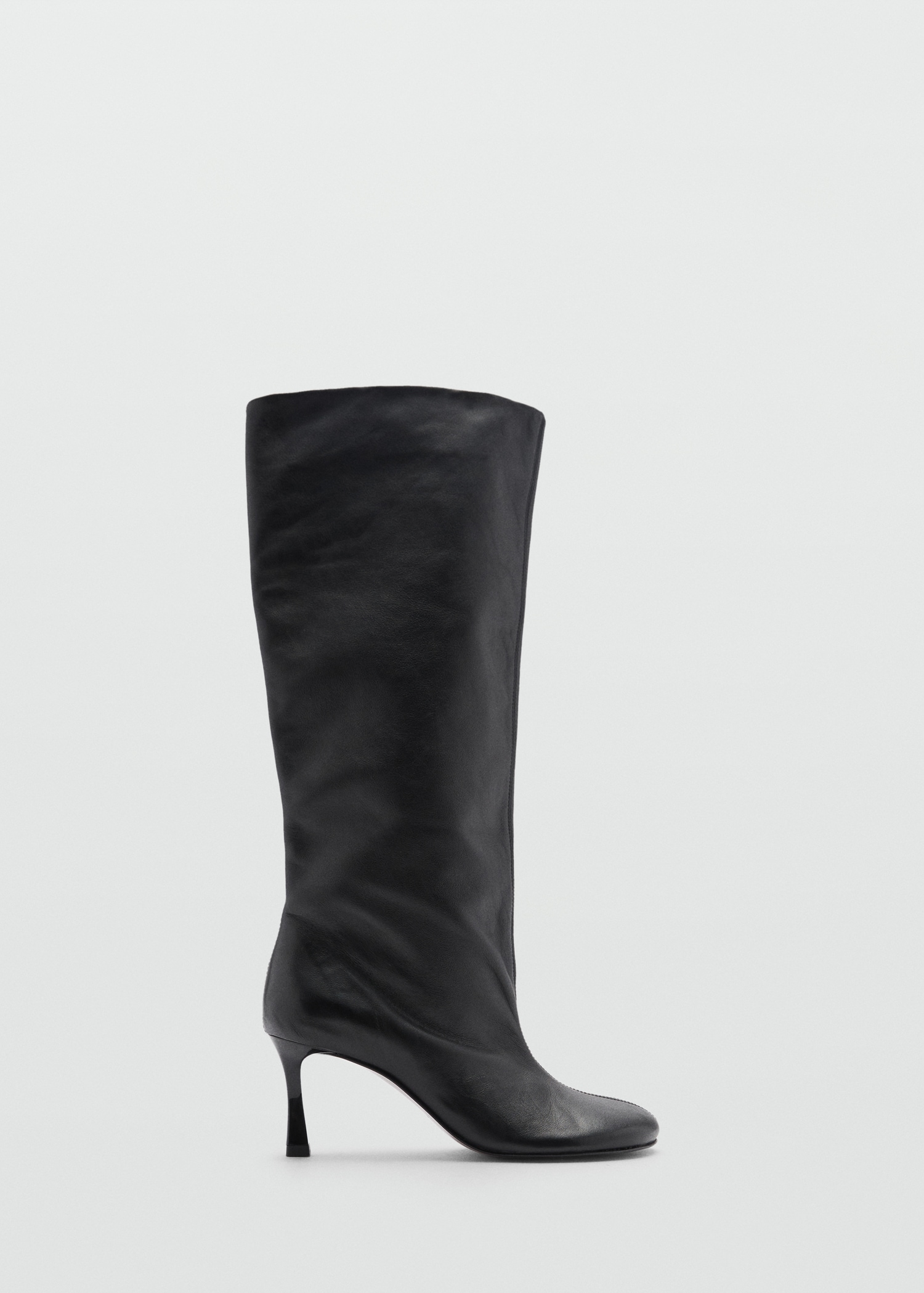 Round-toe leather boots - Article without model