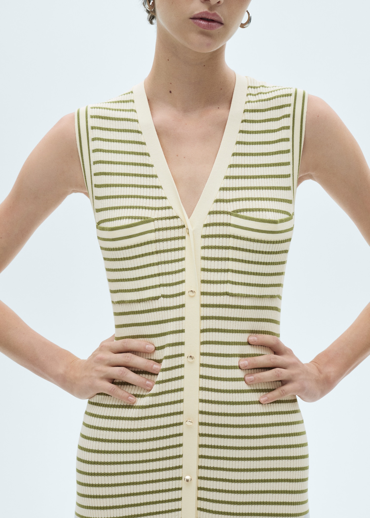 Striped sweater dress - Details of the article 6