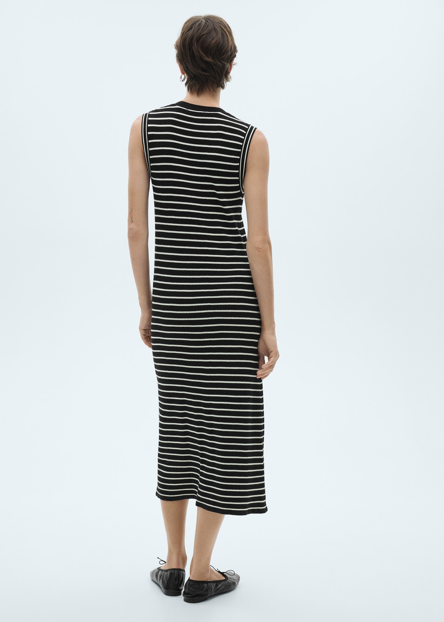 Striped sweater dress - Reverse of the article