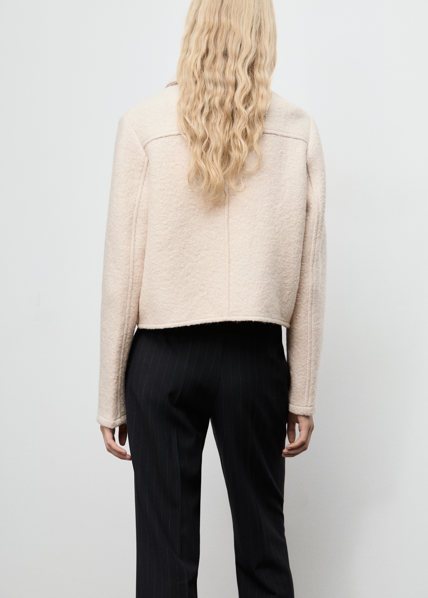 Wool jacket with pockets - Reverse of the article