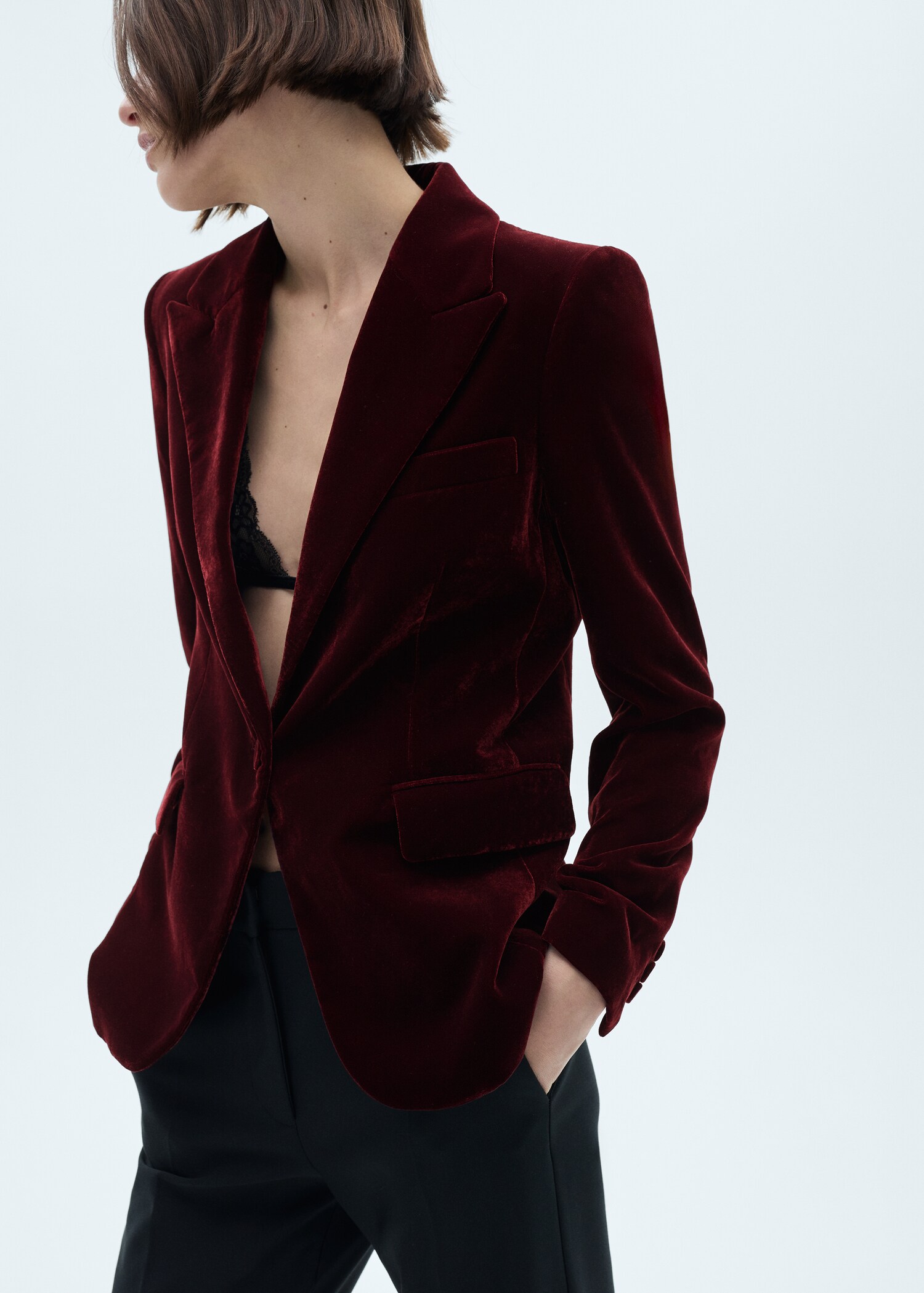 Blazer terciopelo estructurado - Plano medio