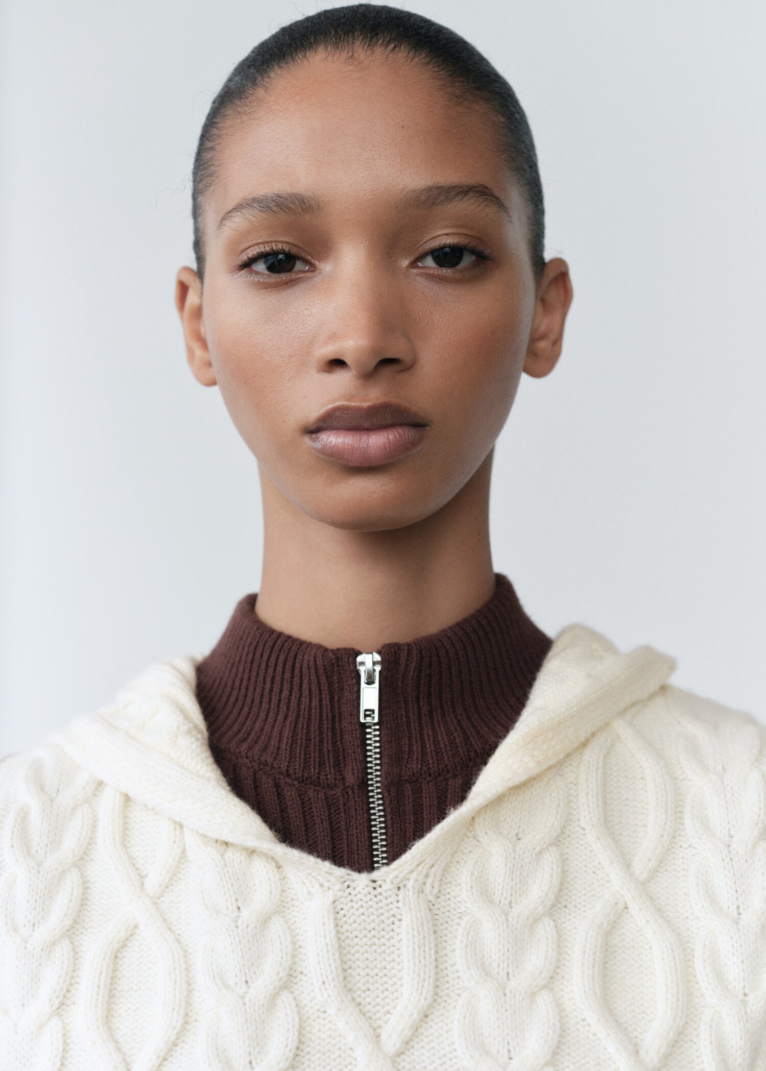 Gilet maille torsadée capuche - Détail de l'article 1