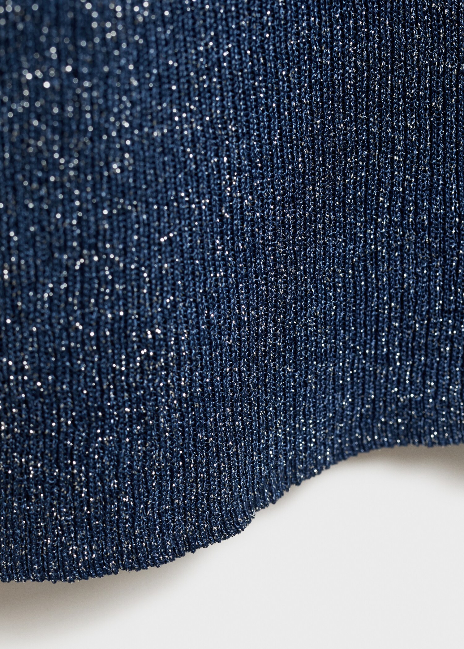 Top din tricot de lurex cu guler semiînalt - Detaliu al articolului 0