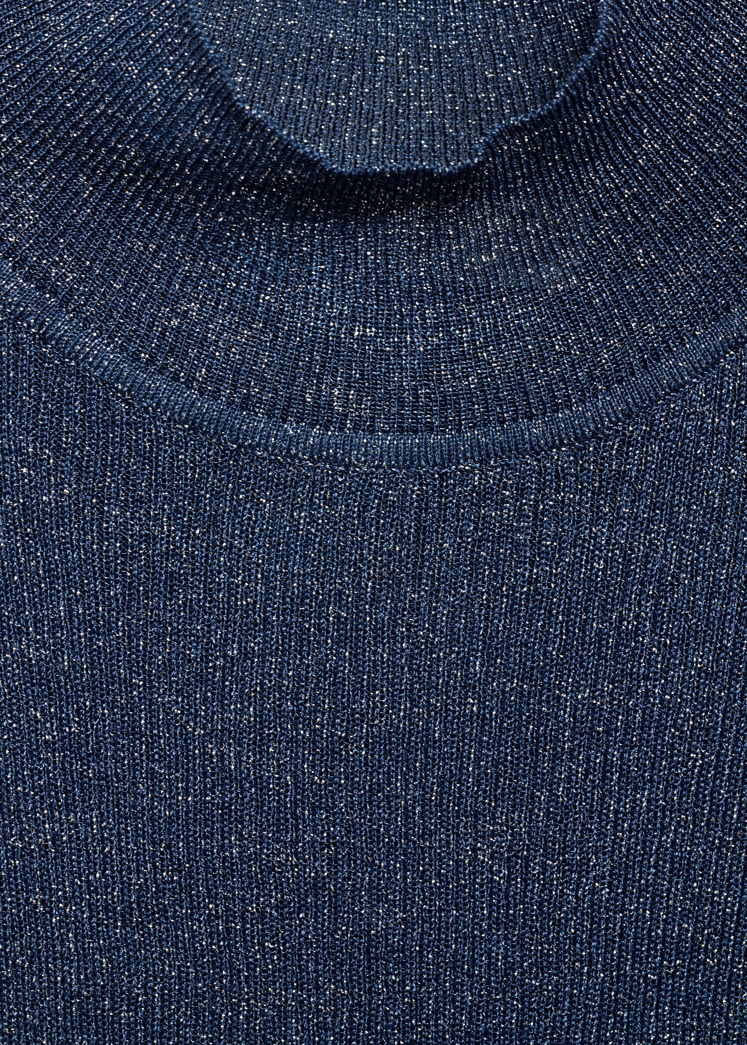 Top din tricot de lurex cu guler semiînalt - Detaliu al articolului 8