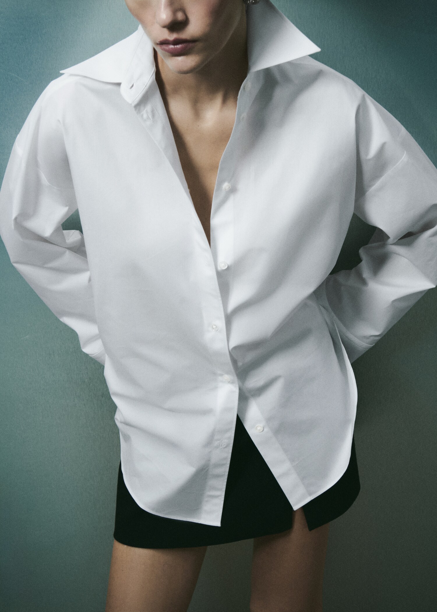 100% cotton oversized shirt - Details of the article 2