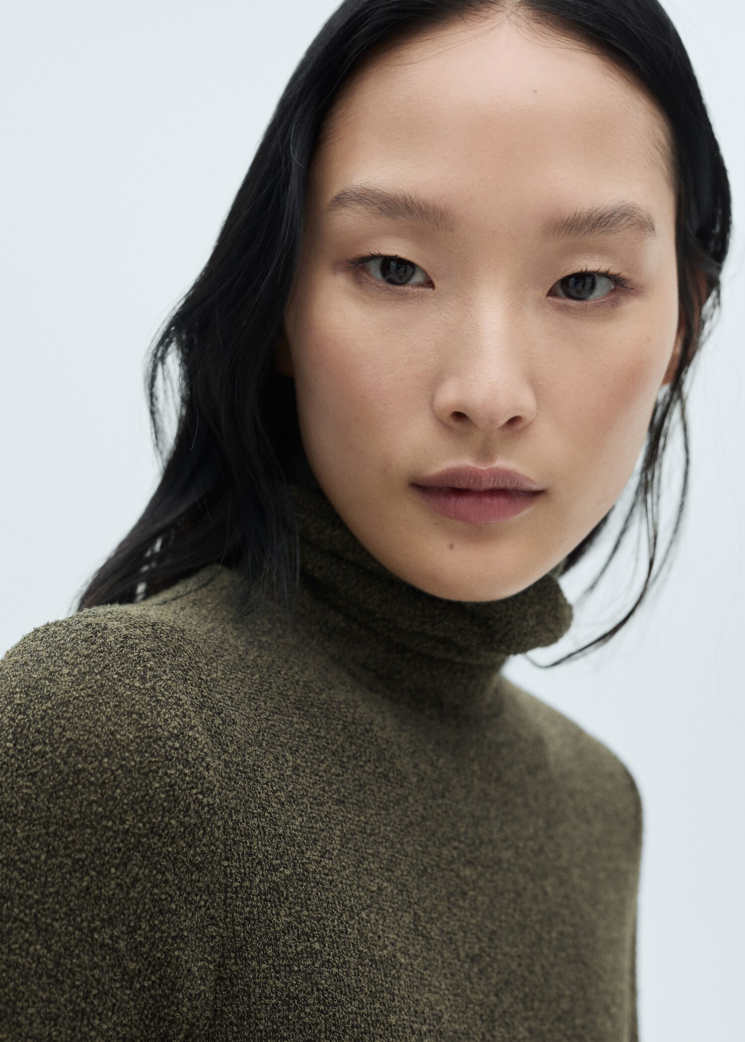 Knitted turtleneck dress - Details of the article 1