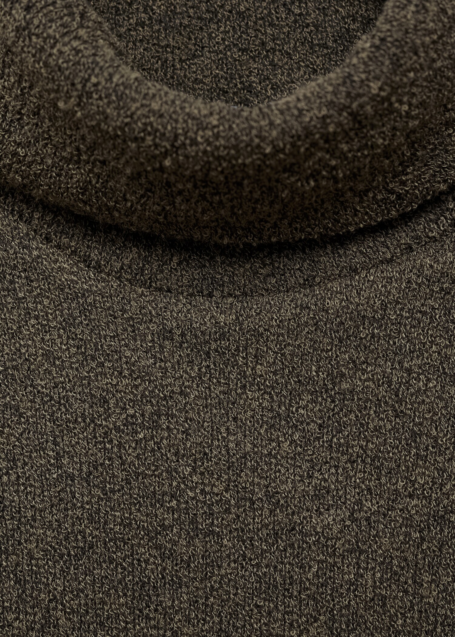 Knitted turtleneck dress - Details of the article 8