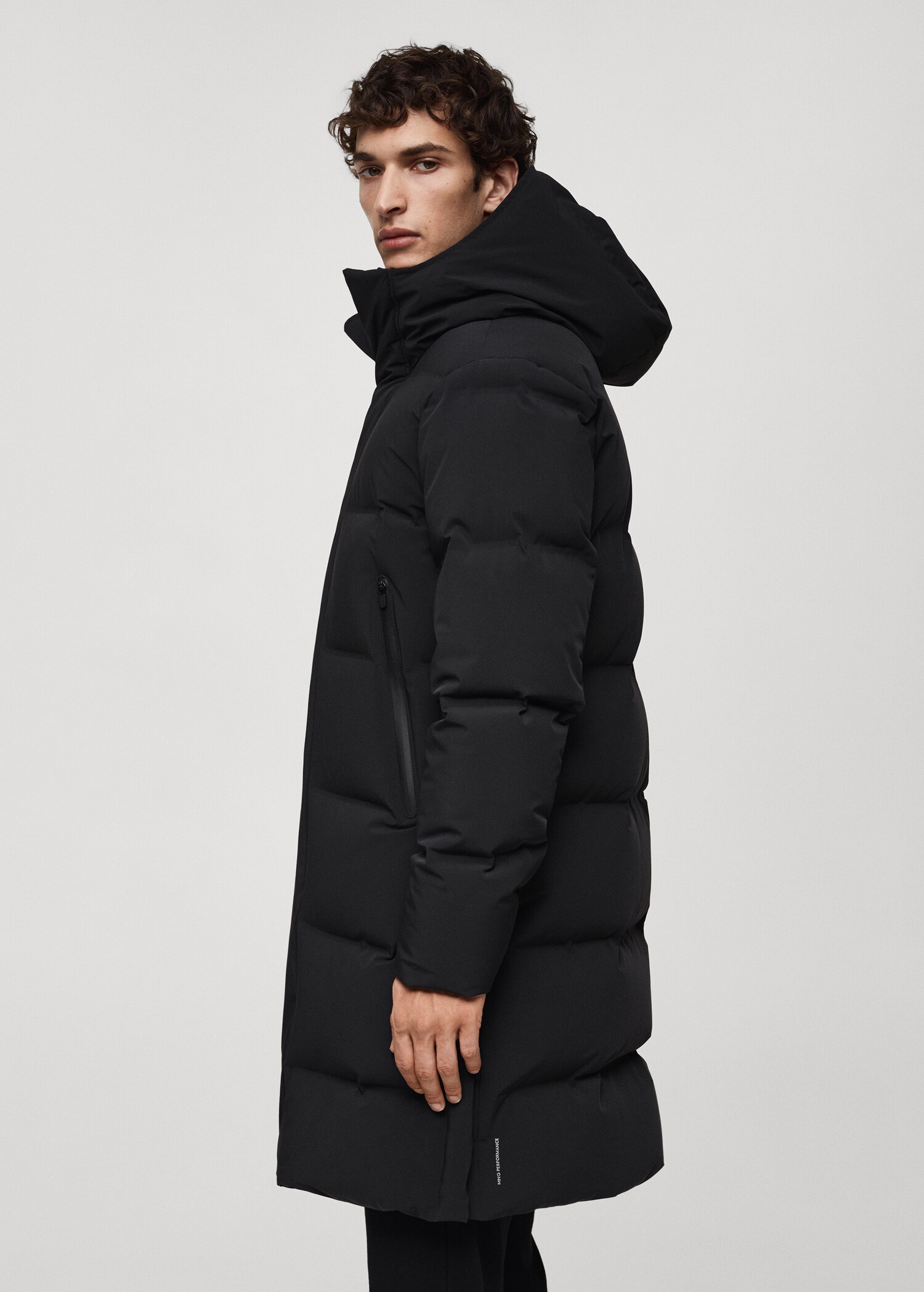 Long waterproof anorak with down and feather filling - Details of the article 2