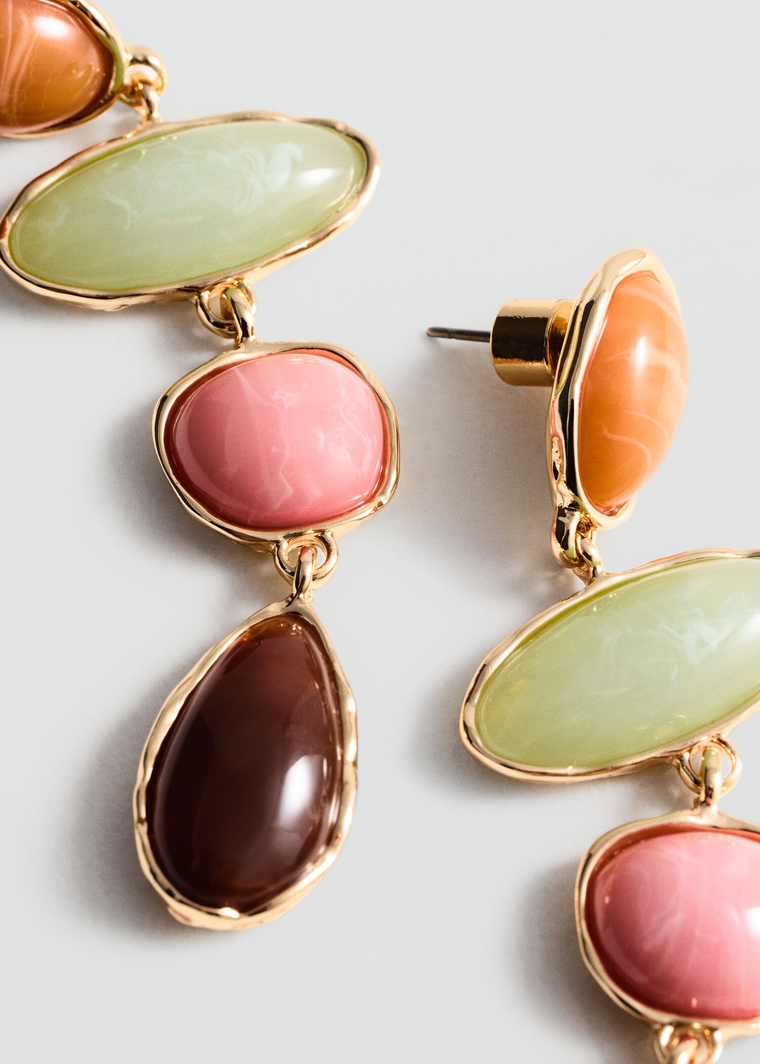 Boucles d'oreilles pendantes pierres - Plan moyen