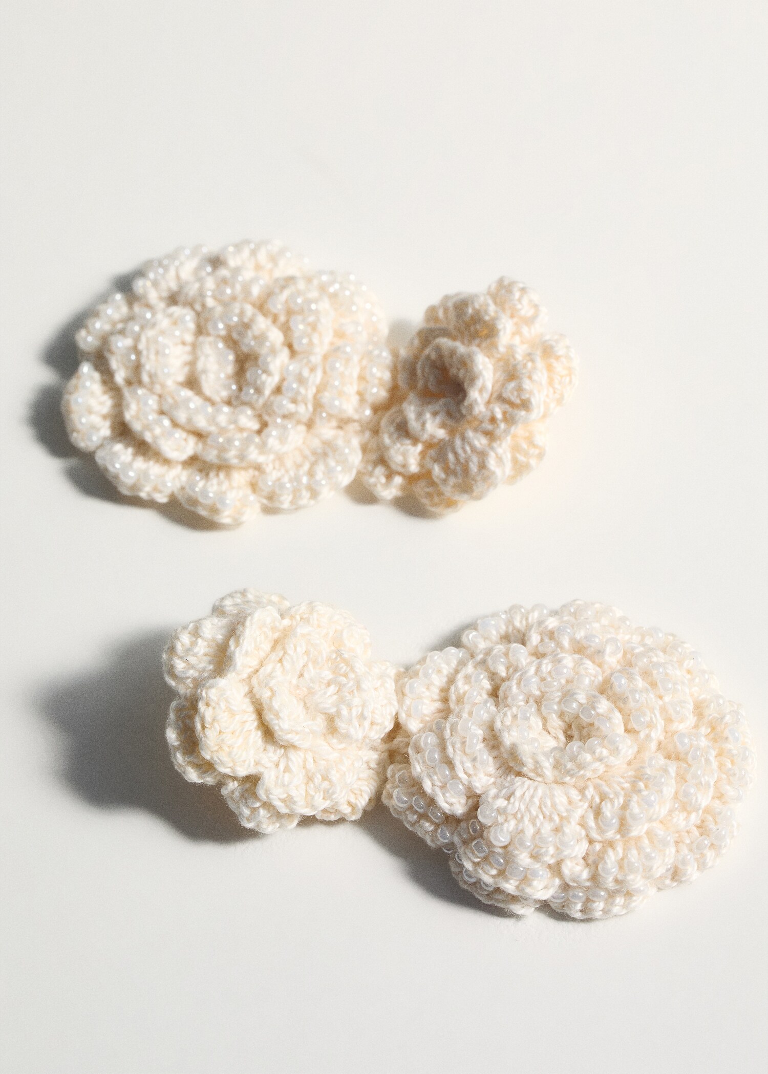 Crochet floral earrings - Details of the article 5