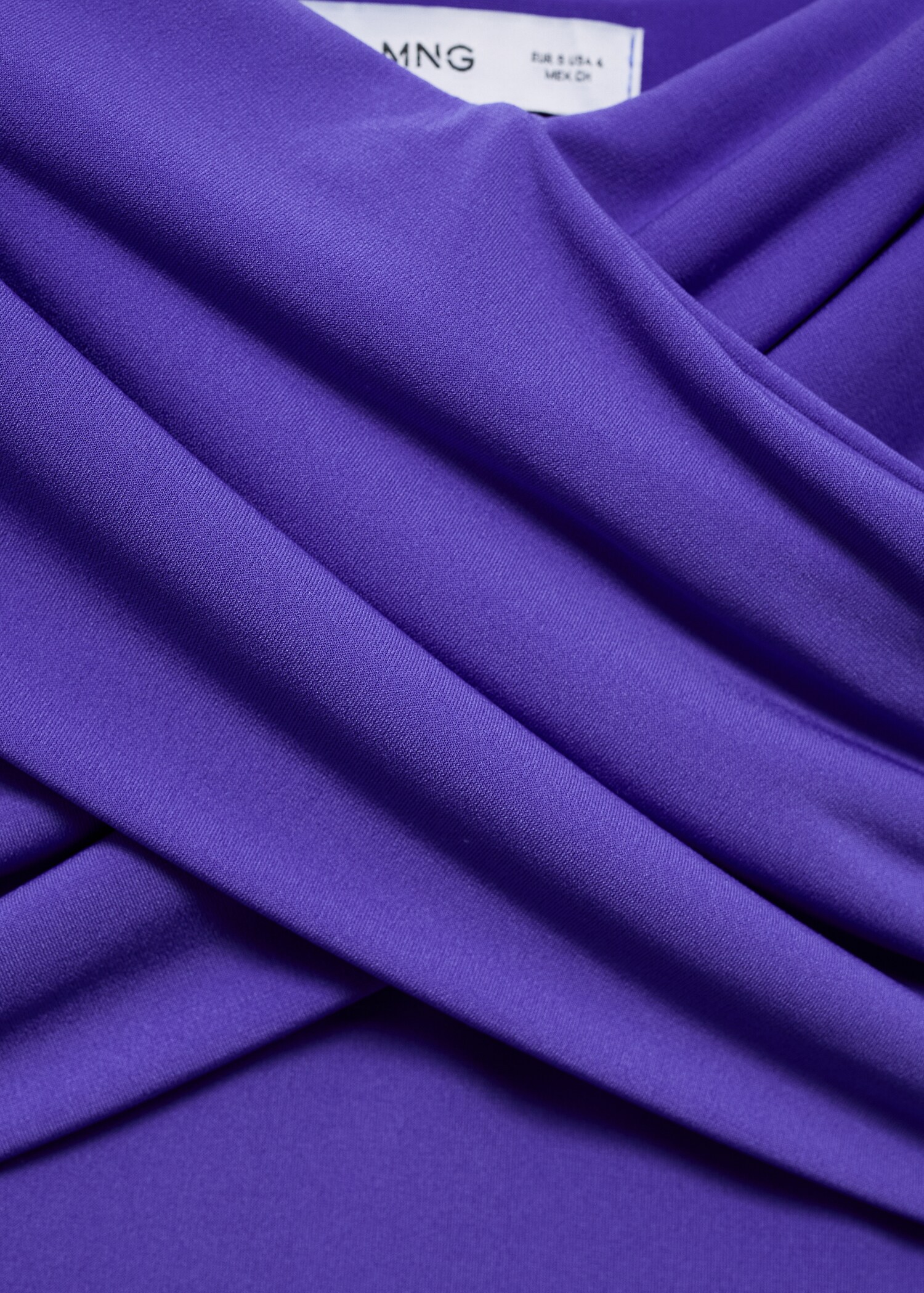 Off-shoulders dress - Details of the article 8